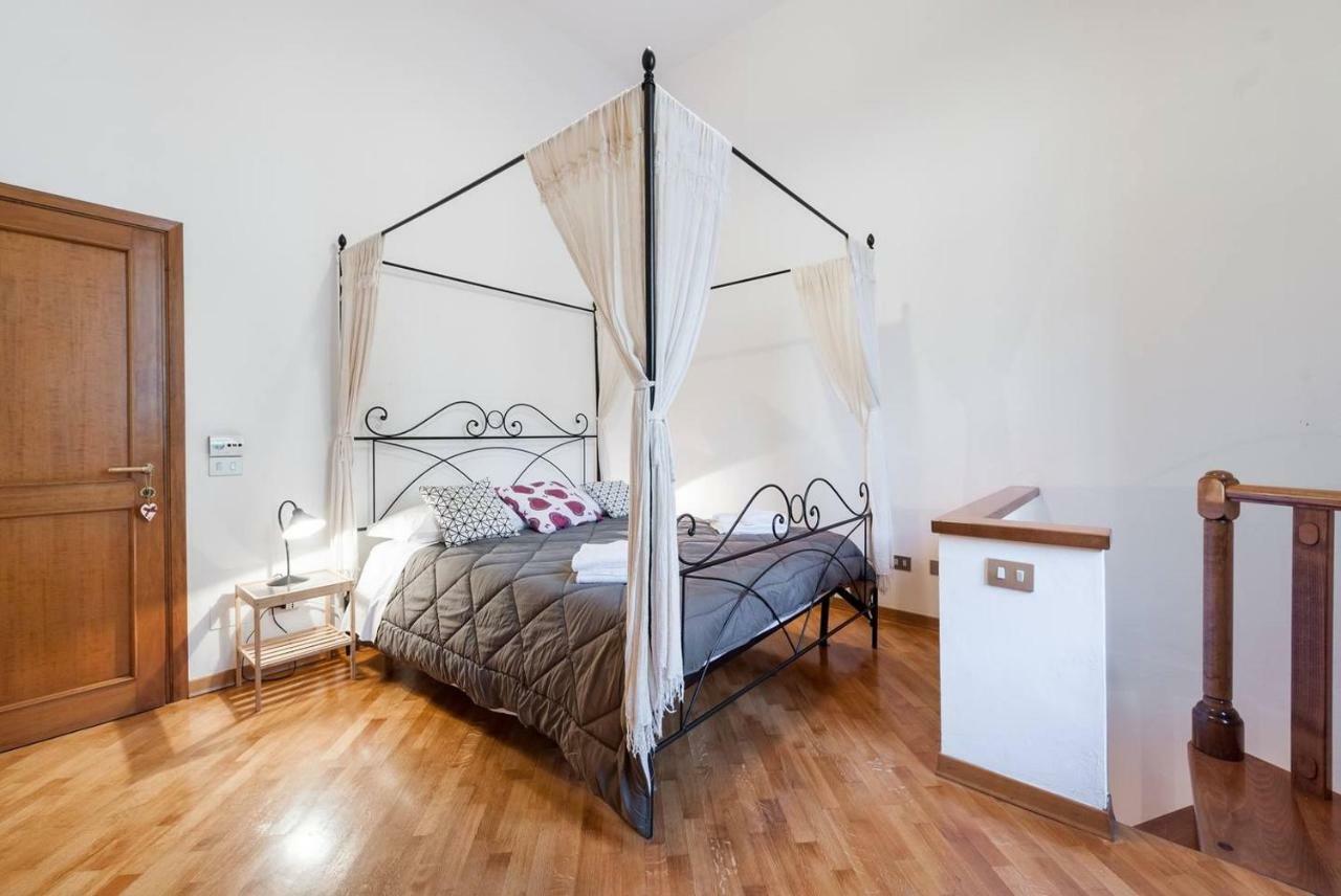 Standard One Bedroom Apartment - Split Level